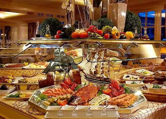 Courtyard By Marriott Airport Hotel