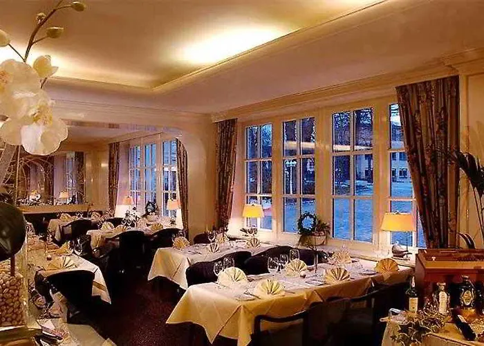Courtyard By Marriott Airport 4*