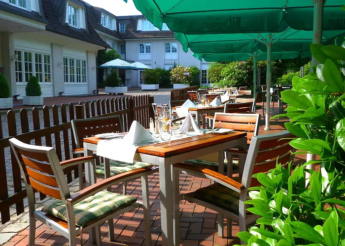 Courtyard By Marriott Airport Hotel 4*