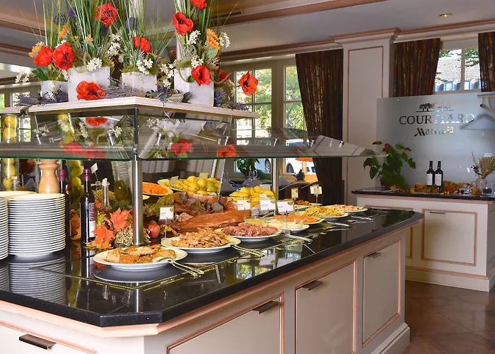 Courtyard By Marriott Airport Hamburg