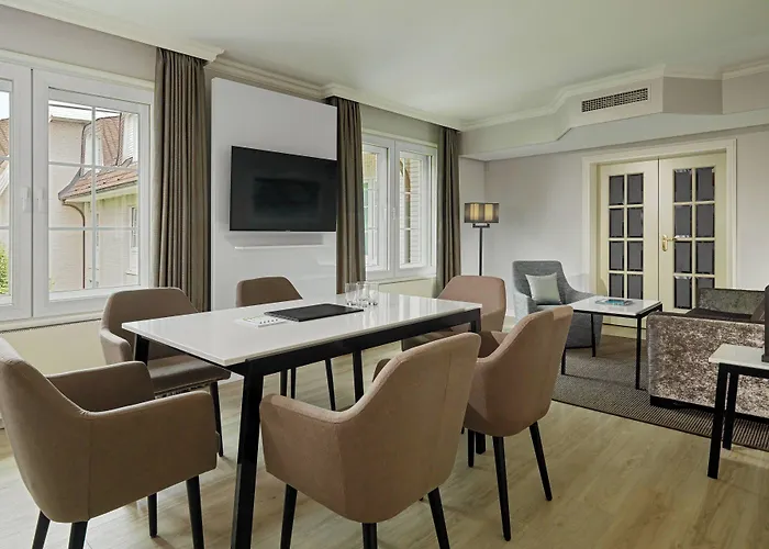 Courtyard By Marriott Airport Hamburg