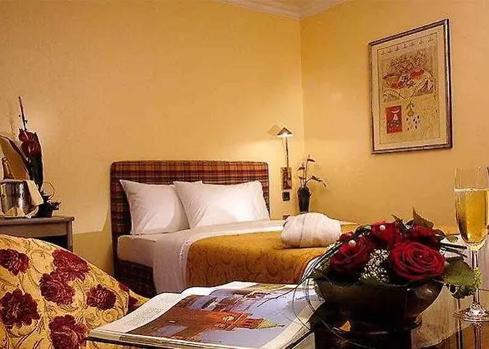 Courtyard By Marriott Airport Hotel 4*